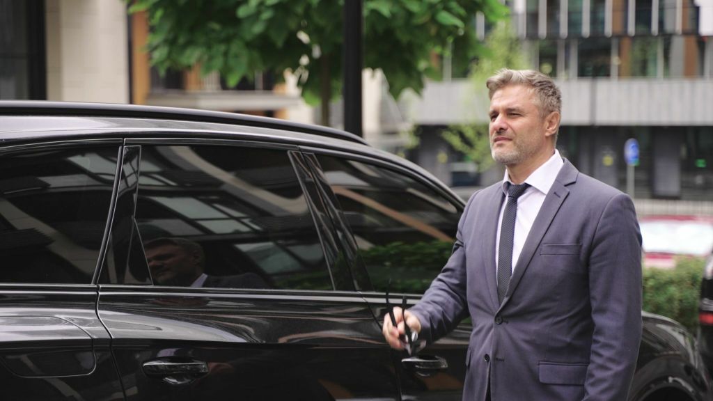 Elevate Your London Experience with Private Chauffeur Service